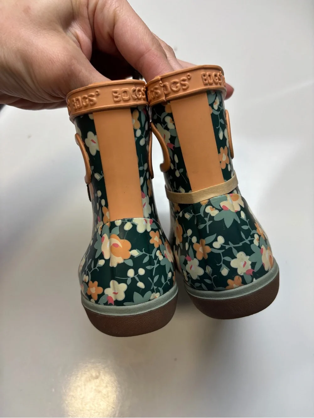 Bogs Skipper II Floral Rain Boots sz 4